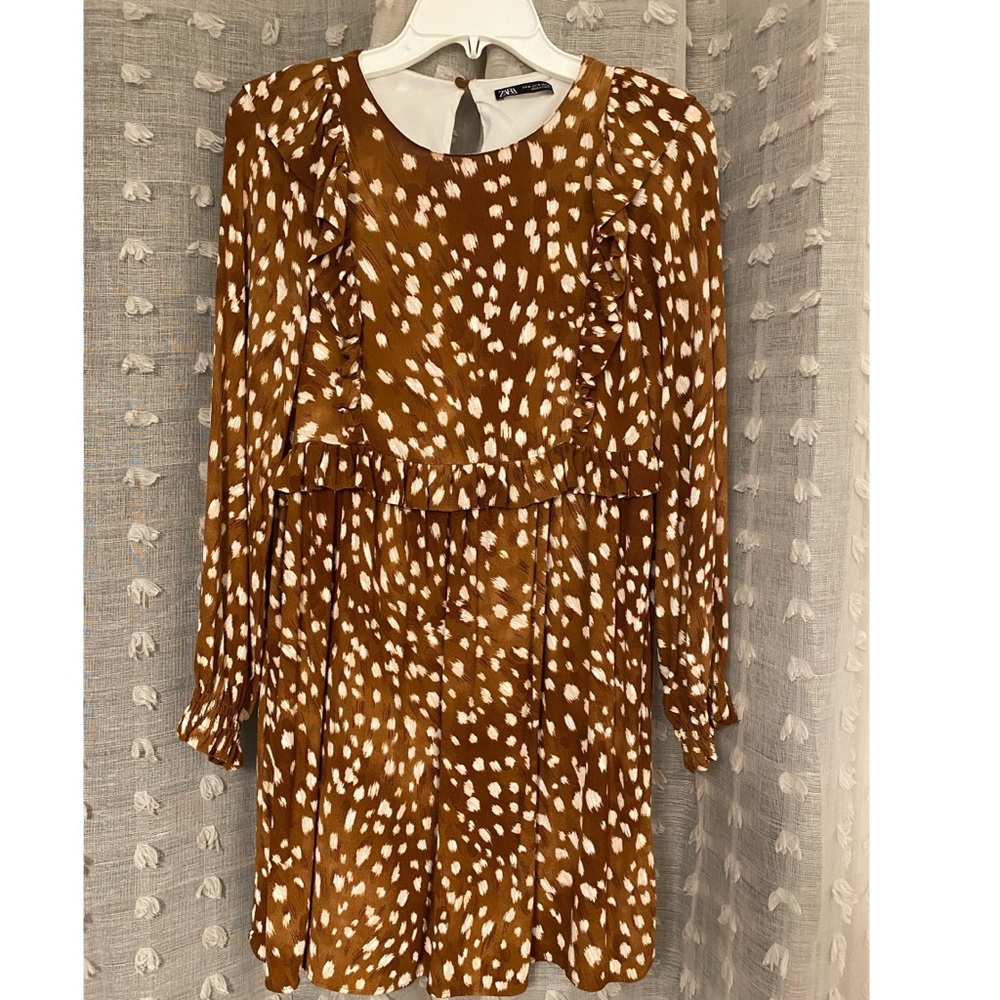 Trendy Zara Dress, Size Medium, worn once
